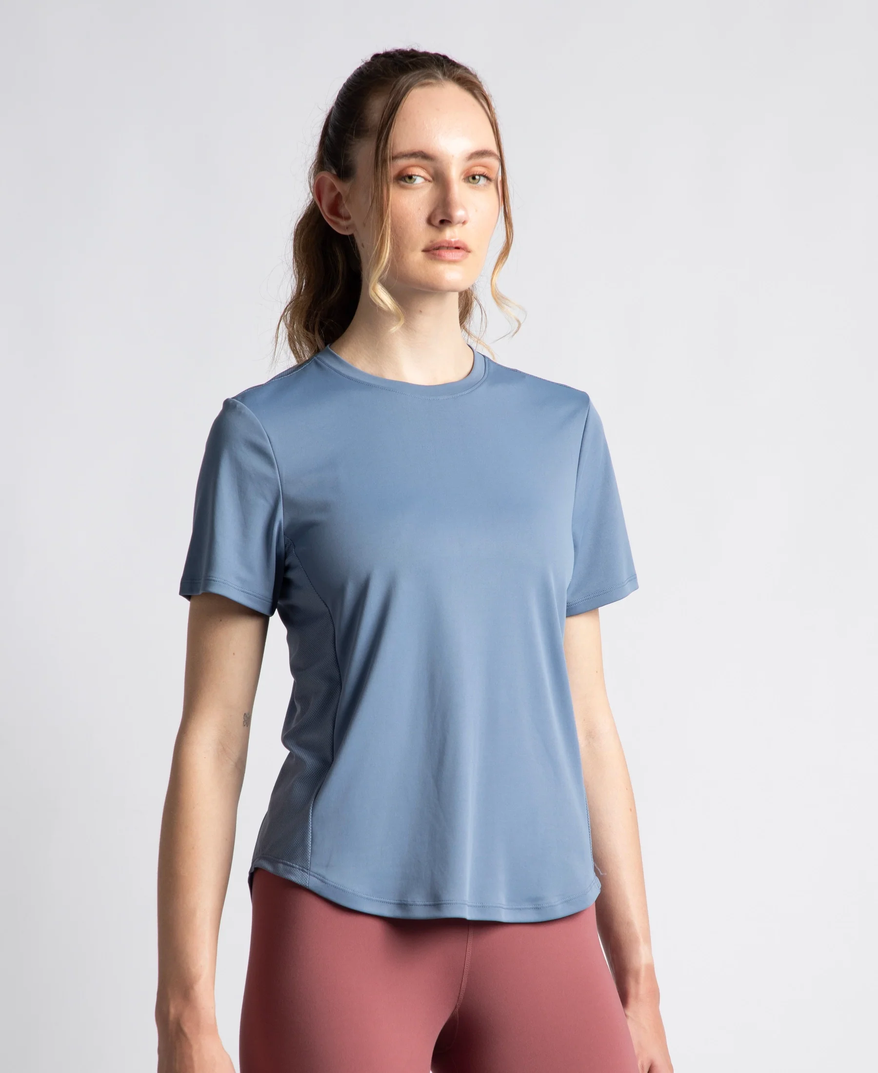 Microfiber Fabric Regular Fit Half Sleeve Breathable Mesh T-Shirt with Curved Hem Styling - Frost - Image 2
