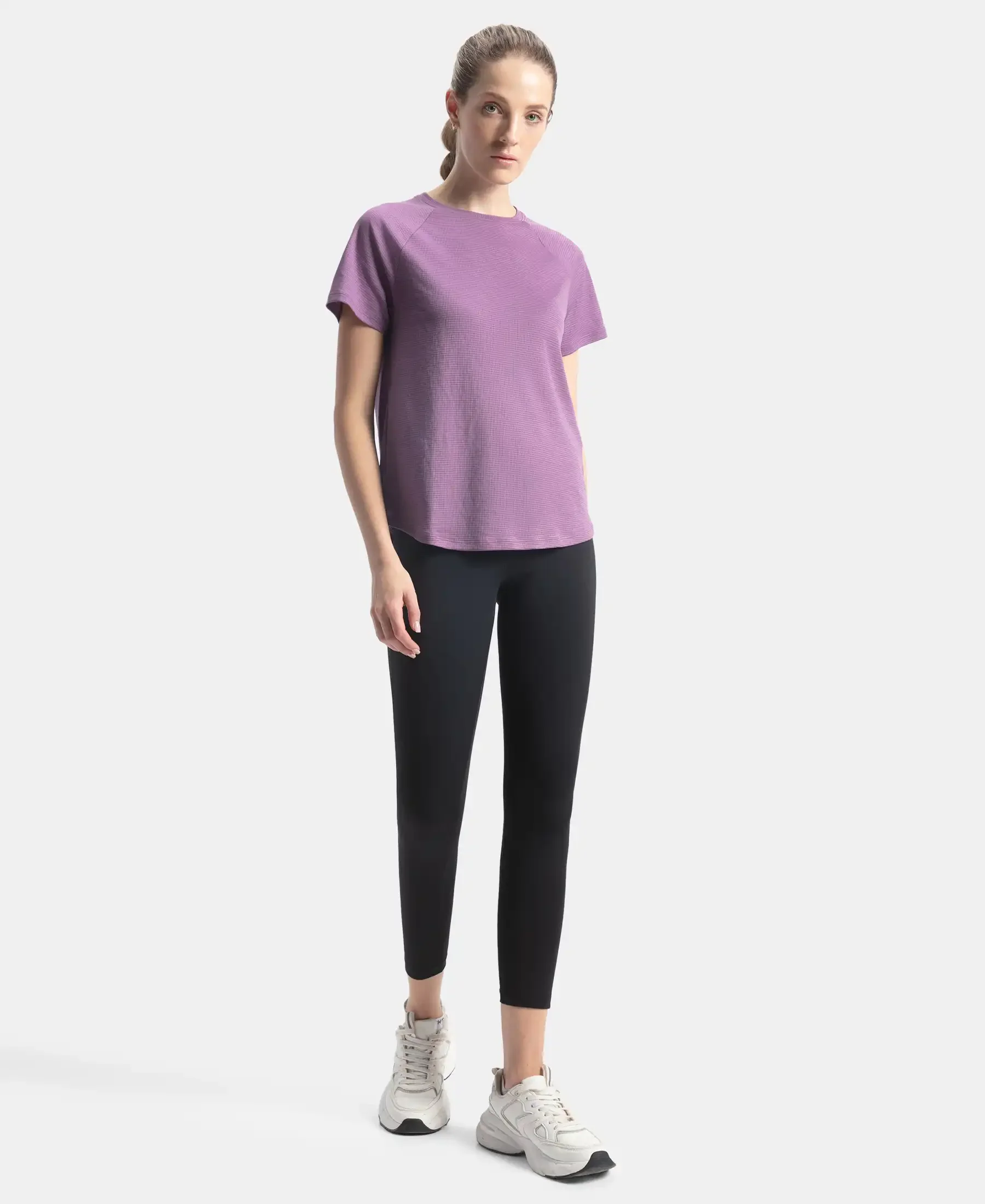 Microfiber Fabric Relaxed Fit Half Sleeve Breathable Mesh T-Shirt - Chinese Violet - Image 4