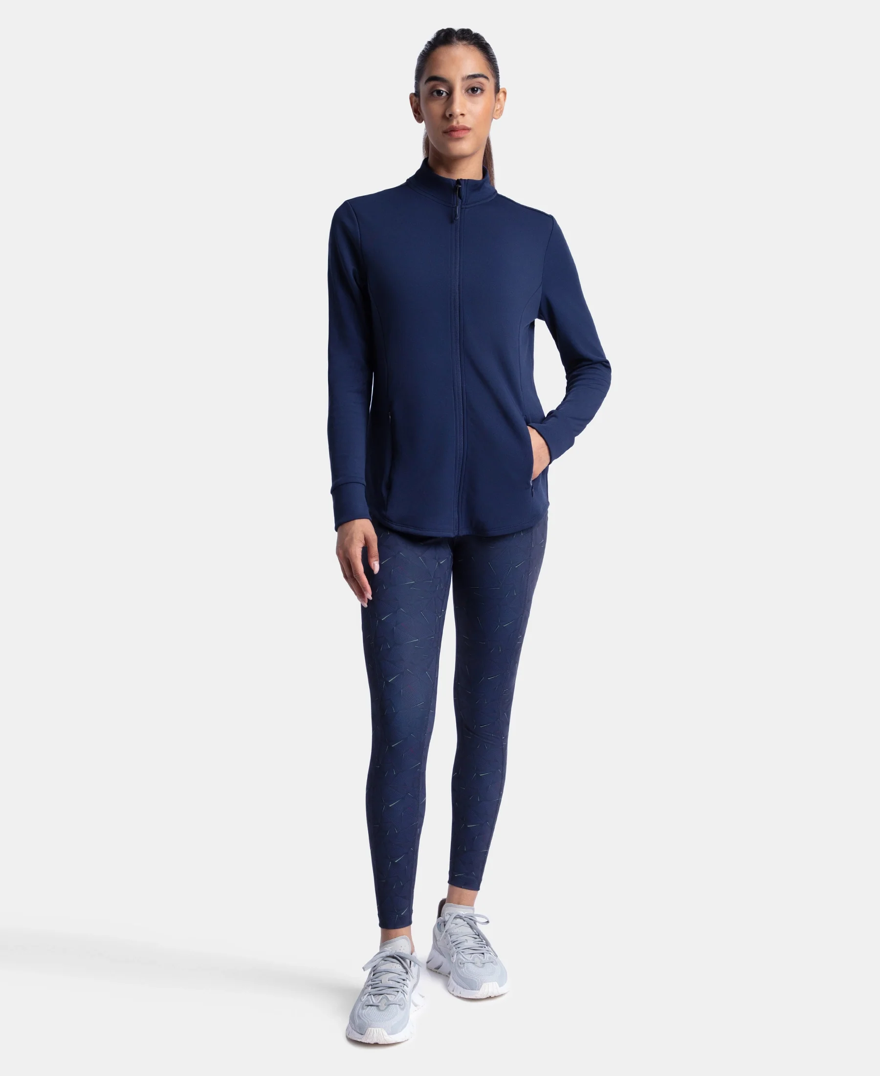 Microfiber Relaxed fit Jacket with Curved Back Hem and StayDry Treatment - Peacot - Image 4