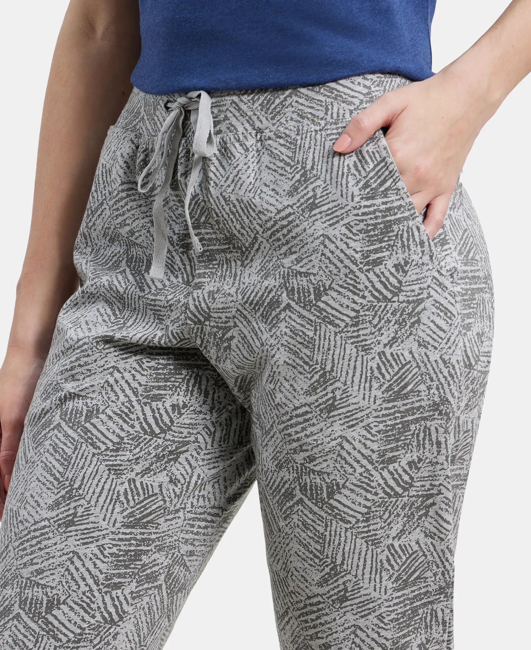 Super Combed Cotton Elastane Stretch Slim Fit Printed Capri with Side Pockets - Light Grey Melange Printed - Image 7