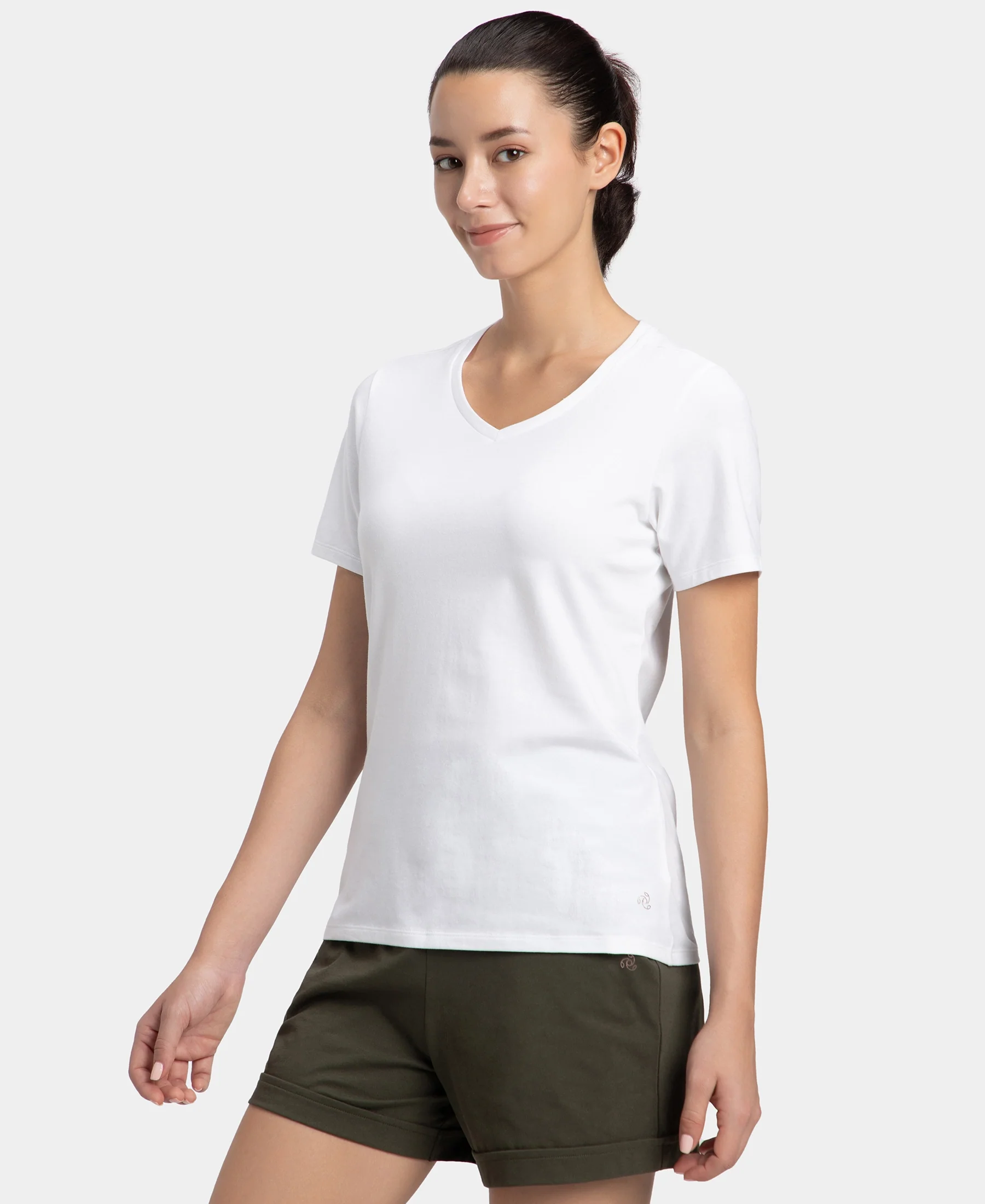 Super Combed Cotton Elastane Stretch Regular Fit Solid V Neck Half Sleeve T-Shirt - White - Image 2