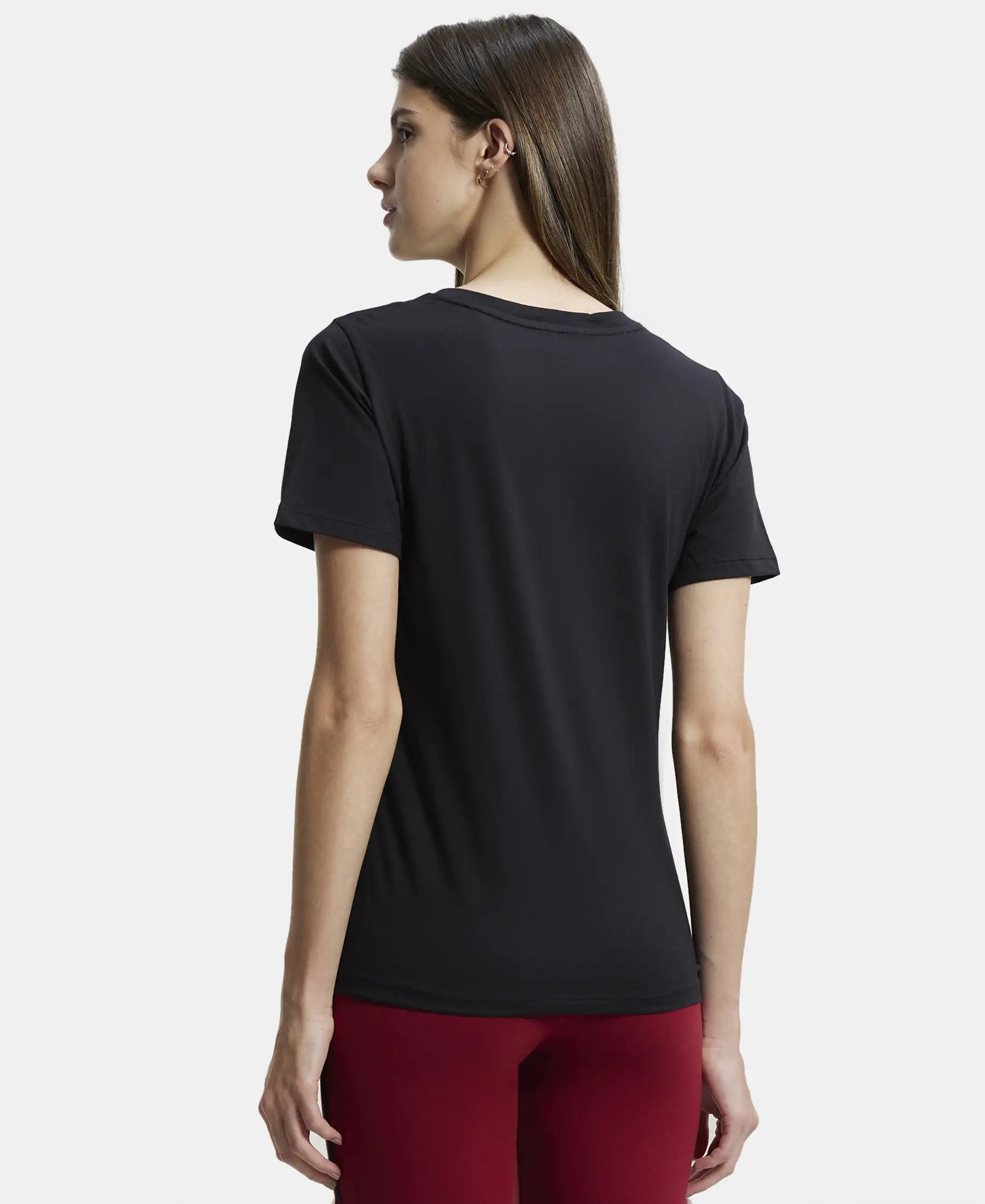 Super Combed Cotton Rich Fabric Relaxed Fit V-Neck Half Sleeve T-Shirt - Black - Image 3