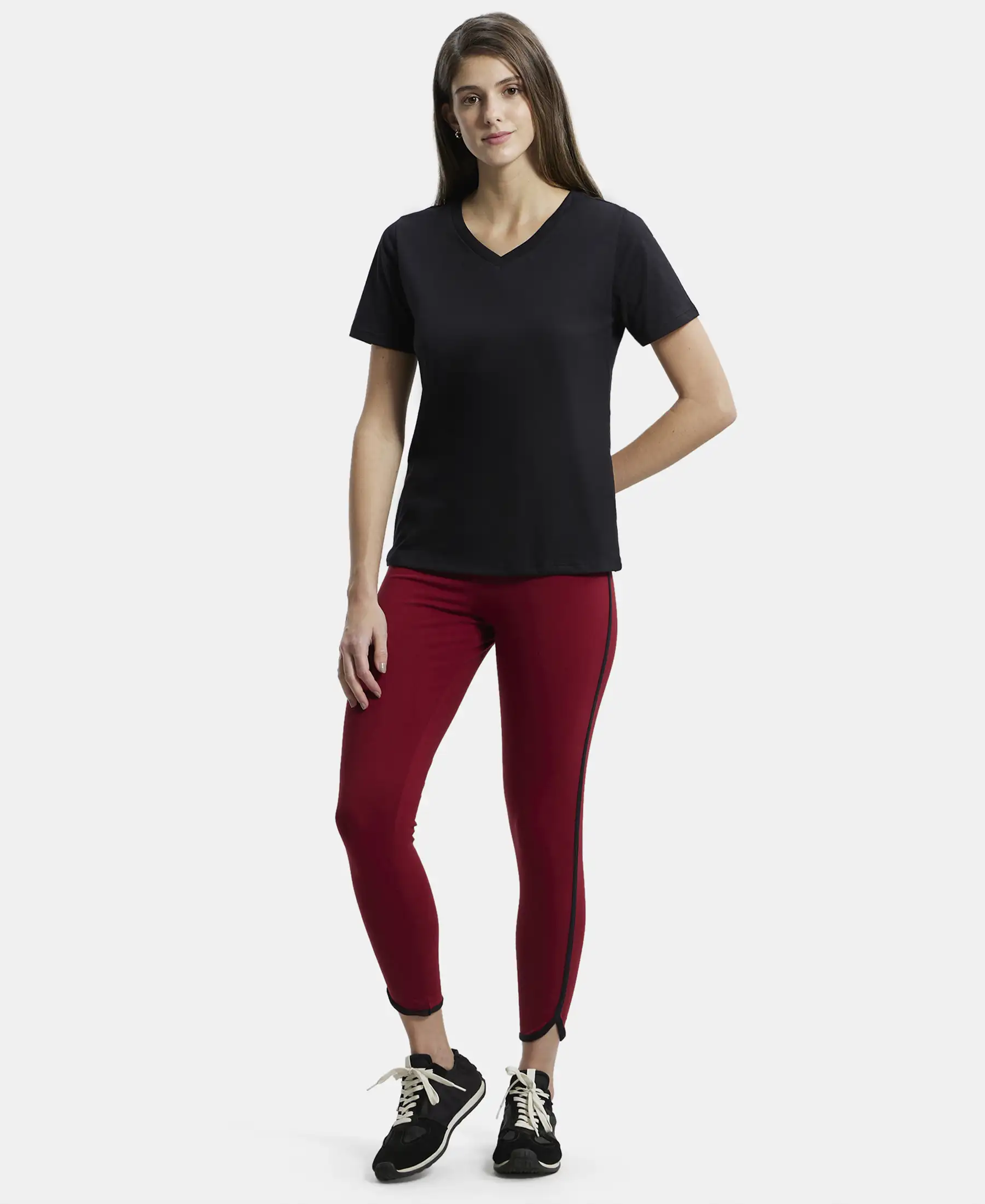 Super Combed Cotton Rich Fabric Relaxed Fit V-Neck Half Sleeve T-Shirt - Black - Image 4