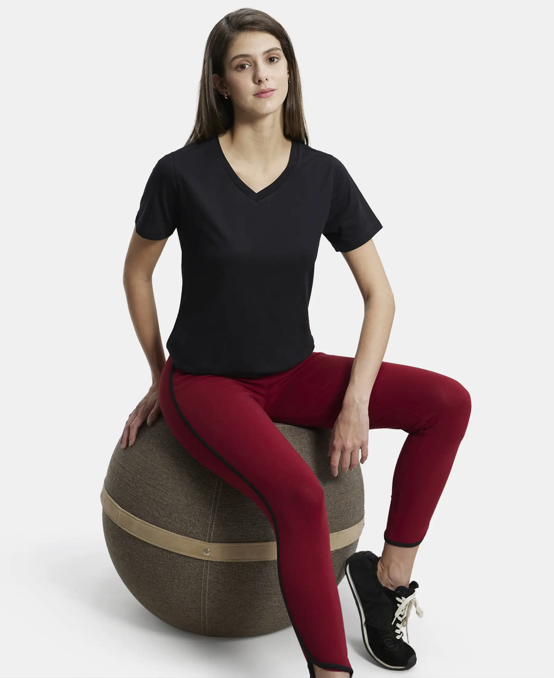 Super Combed Cotton Rich Fabric Relaxed Fit V-Neck Half Sleeve T-Shirt - Black - Image 5