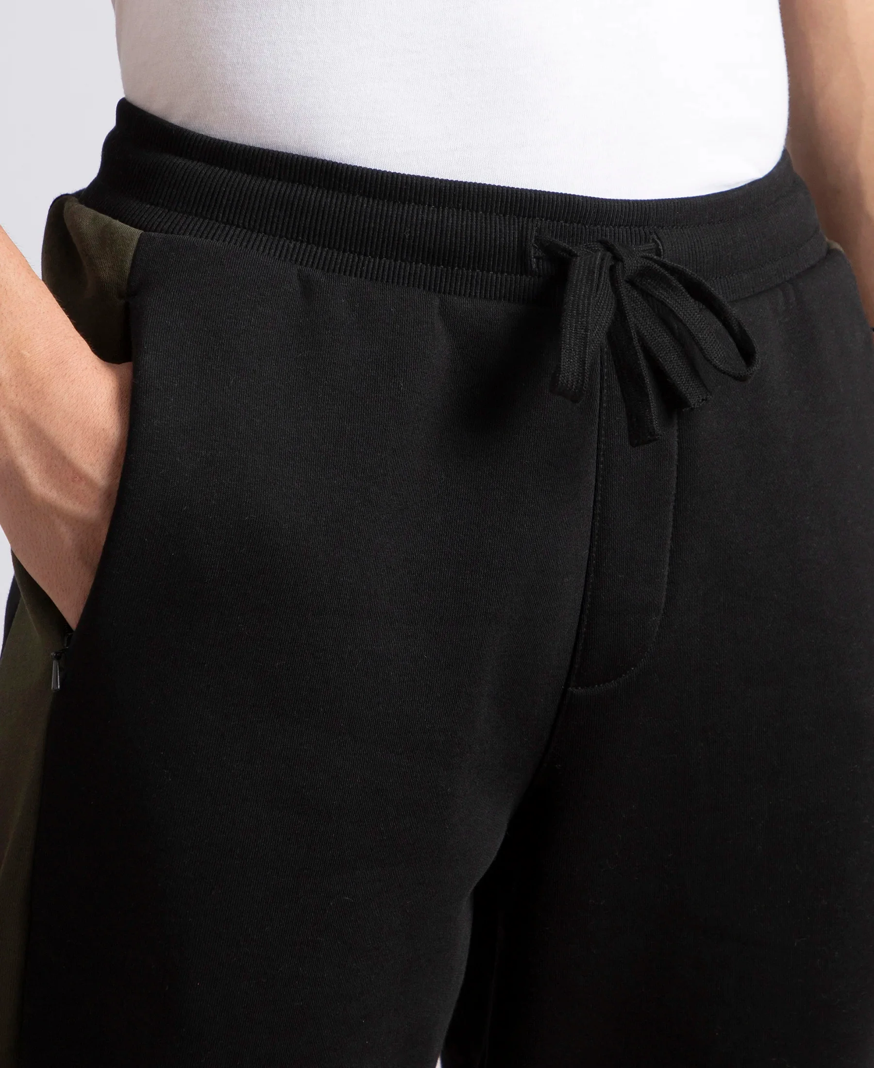 Super Combed Cotton Rich Fleece Fabric Regular Fit Jogger with Zipper Pockets - Black - Image 7