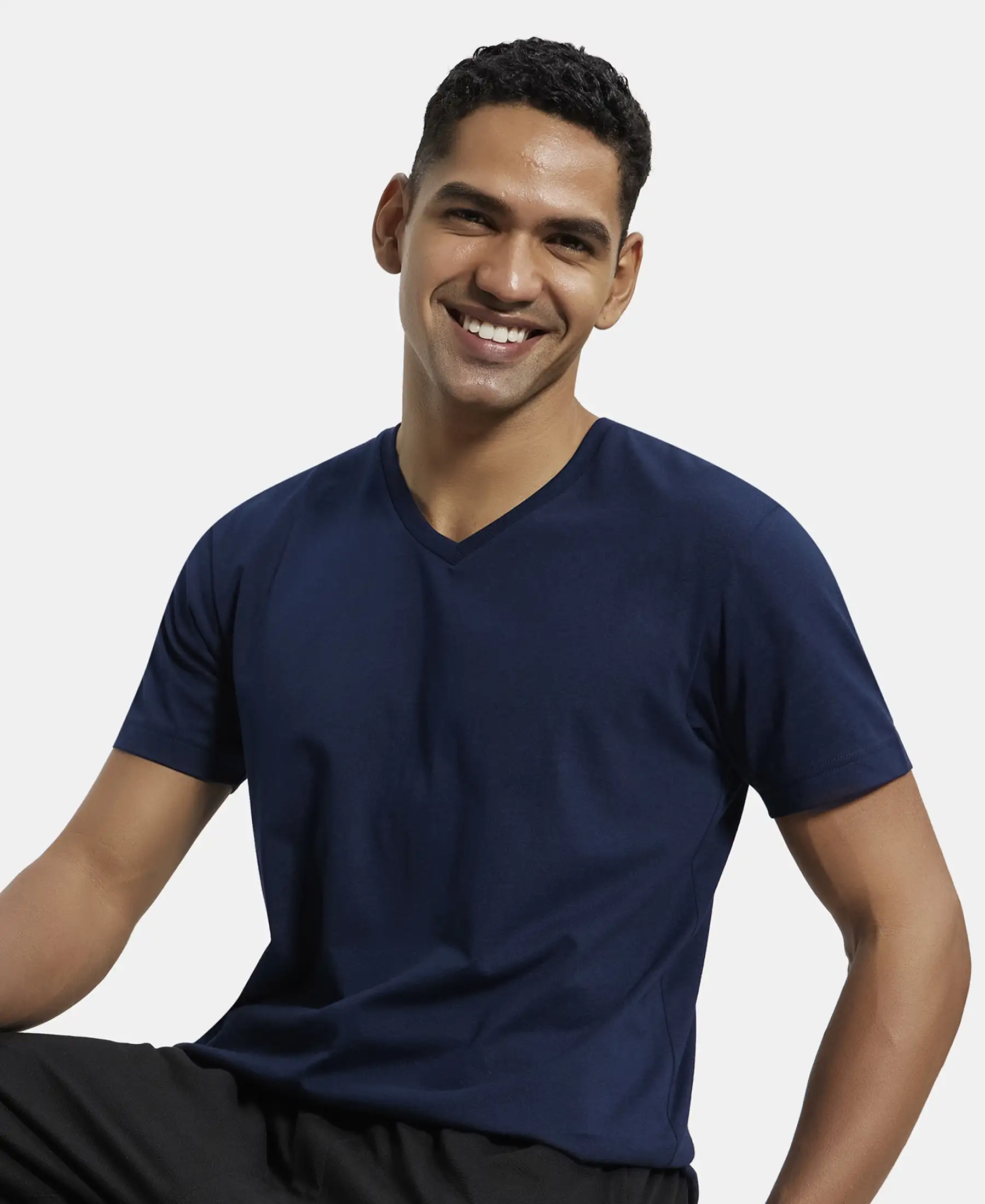 Super Combed Cotton Rich Solid V Neck Half Sleeve T-Shirt - Navy - Image 5